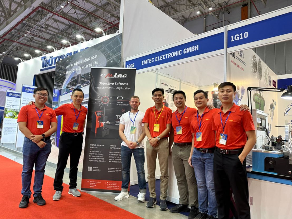 EMTEC Booth